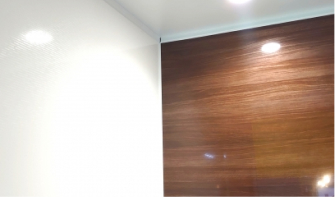 サッと拭けるパネル壁