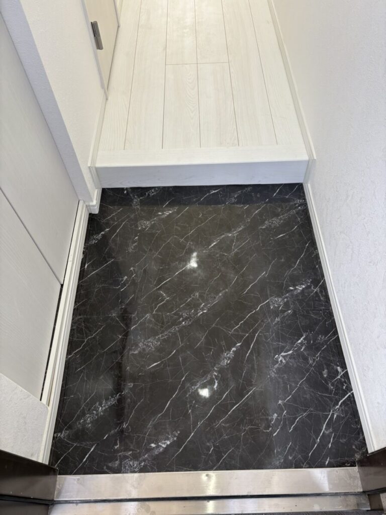 横浜市玄関タイル施工事例